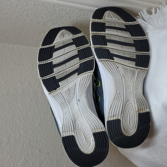 New Balance 711 Heathered - Picture 8 of 8